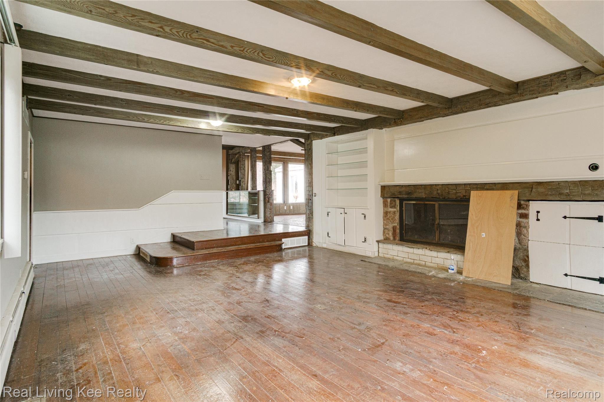 1267 Lake George Road Oakland, MI 48363 - Photo 35 of 80 Interiors (6 of 55).jpg