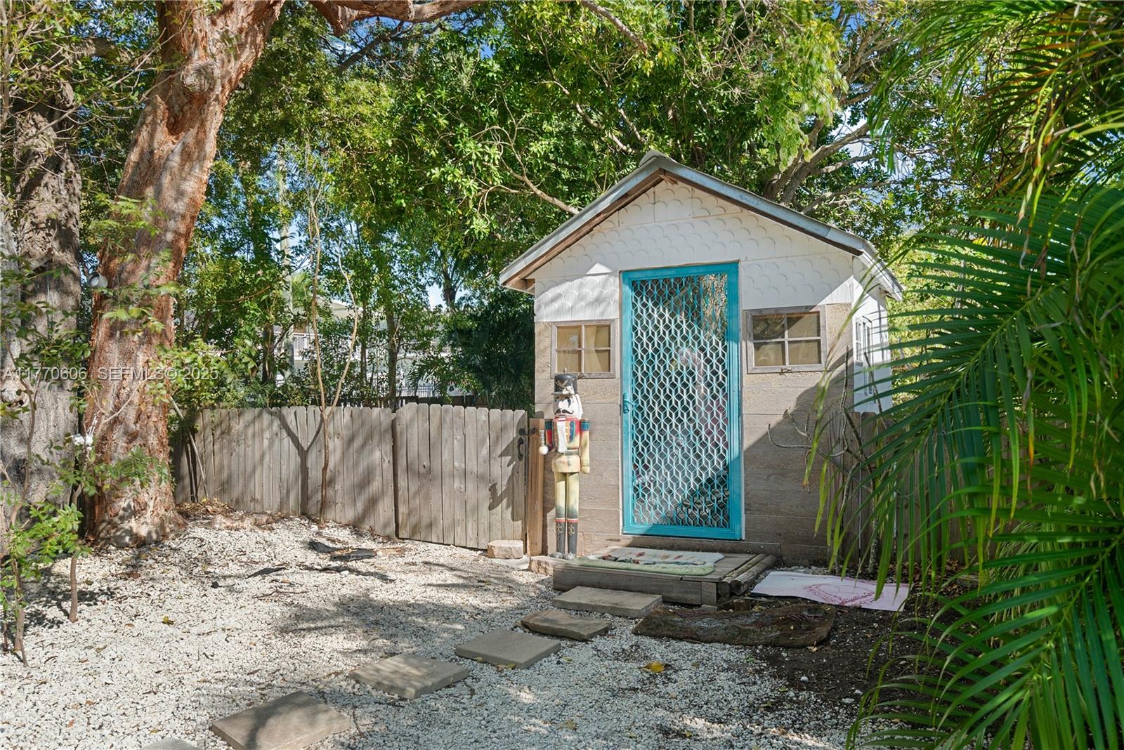 120 Coco Plum Road South Key Largo, FL 33037 - Photo 40 of 46