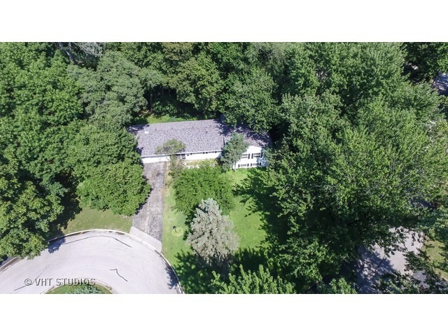 31 Golden Larch Court Naperville, IL 60540 - Photo 4 of 11