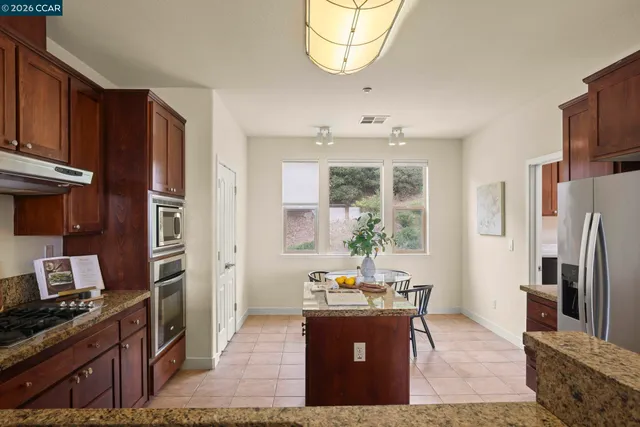 $775,000 | 6415 Blue Rock Court, Oakland, CA 94605