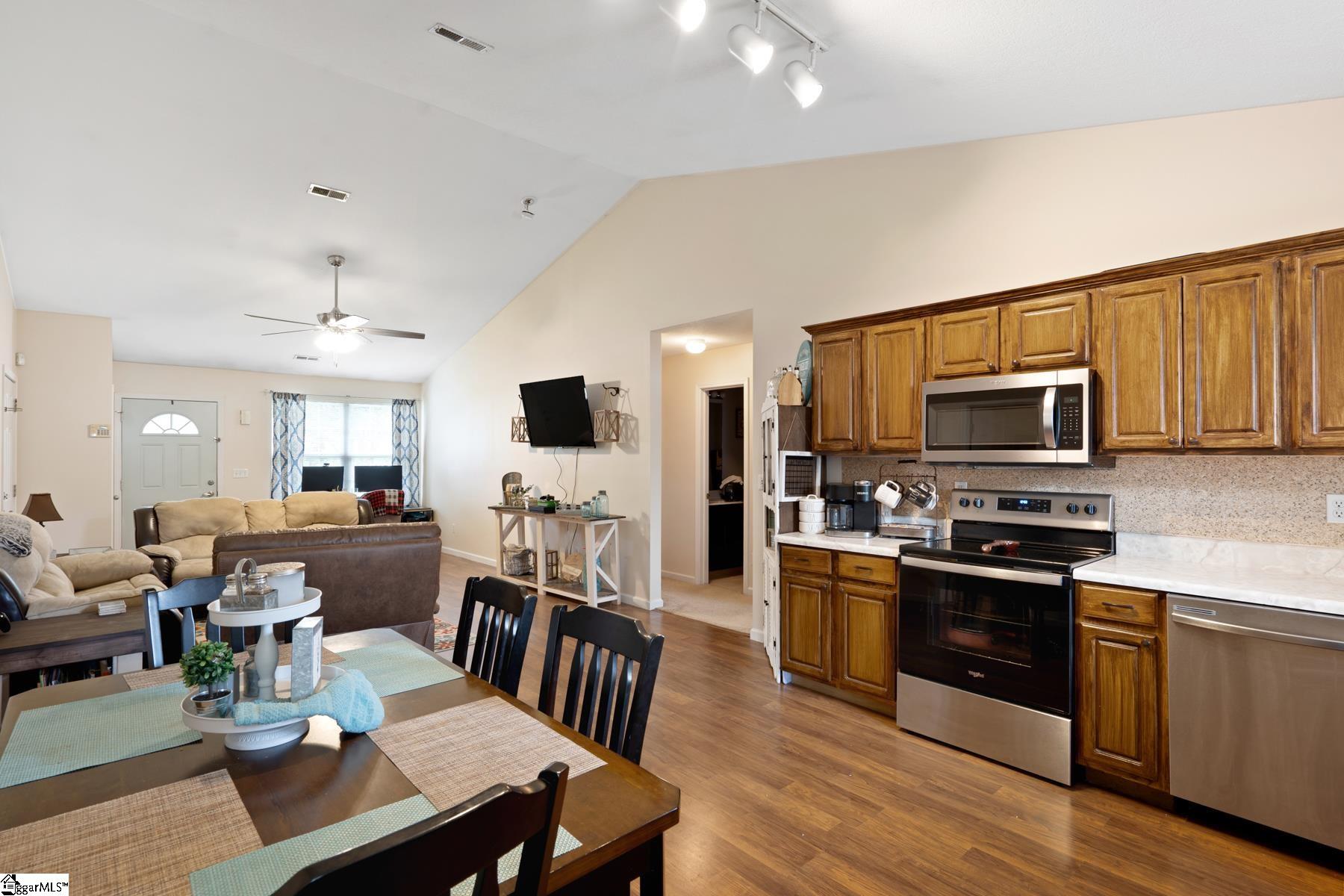 2 Dakota Road Greenville, SC 29617 - Photo 11 of 22 Gallery Image 11
