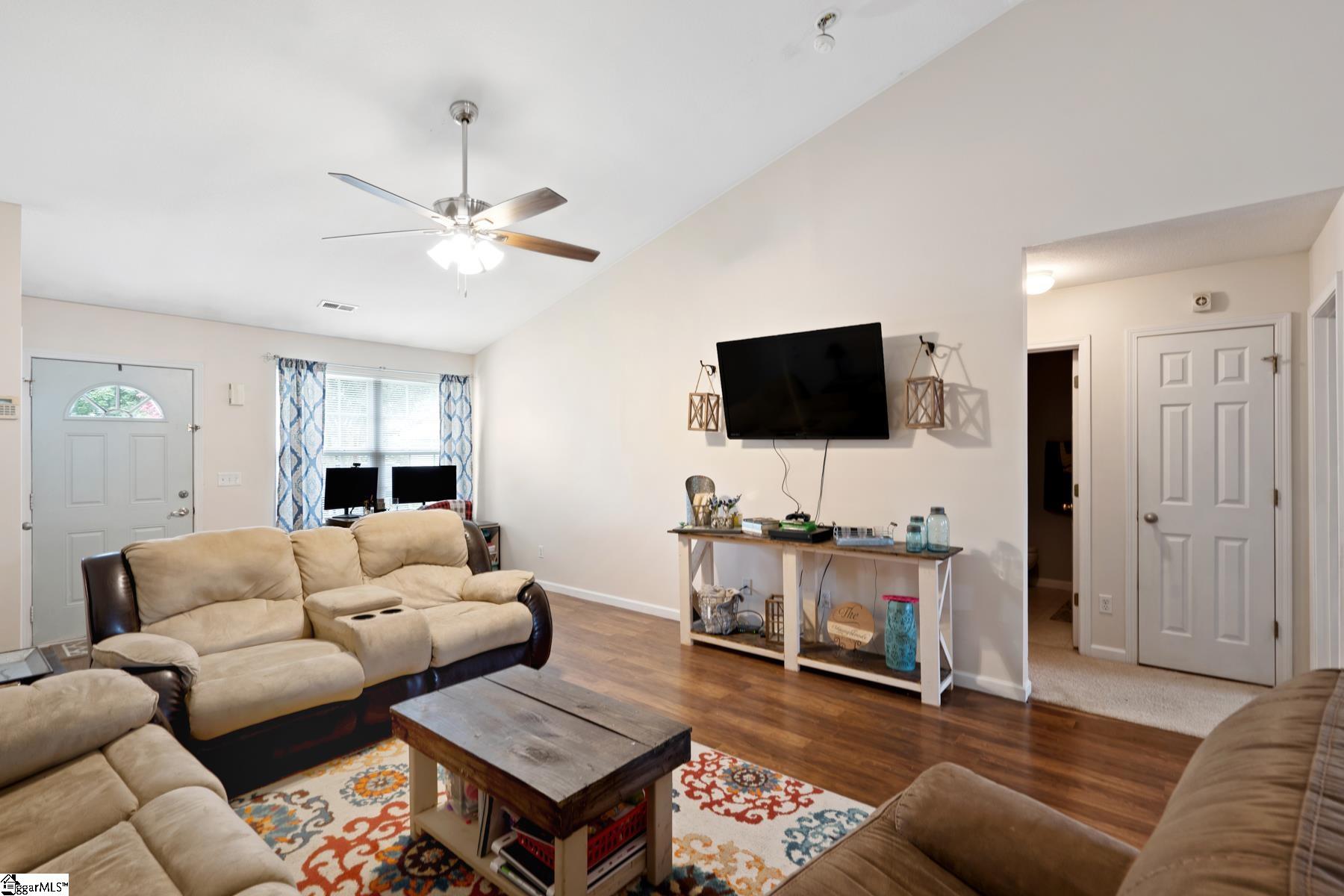 2 Dakota Road Greenville, SC 29617 - Photo 7 of 22 Gallery Image 7