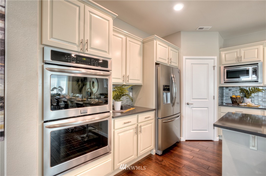 21223 42nd Avenue Southeast, Unit 6 Bothell, WA 98021 - Photo 4 of 23 Gallery Image 4