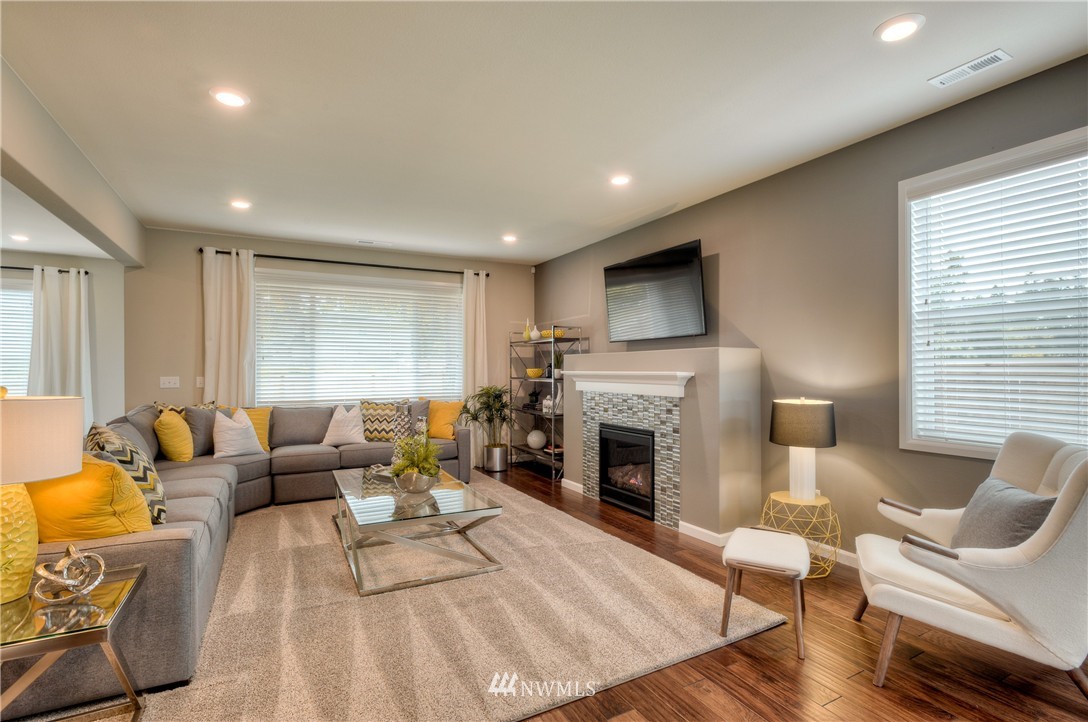 21223 42nd Avenue Southeast, Unit 6 Bothell, WA 98021 - Photo 5 of 23 Gallery Image 5