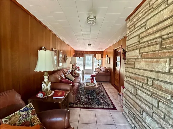 $450,000 | 1854 Osage Drive, Rolla, MO 65401