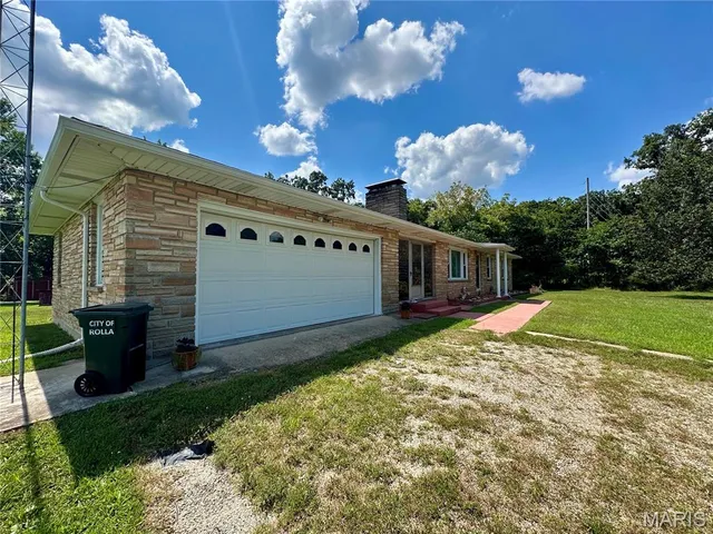 $450,000 | 1854 Osage Drive, Rolla, MO 65401