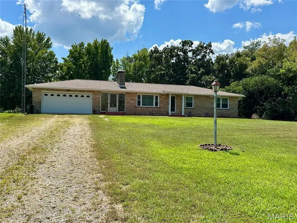 $450,000 | 1854 Osage Drive, Rolla, MO 65401