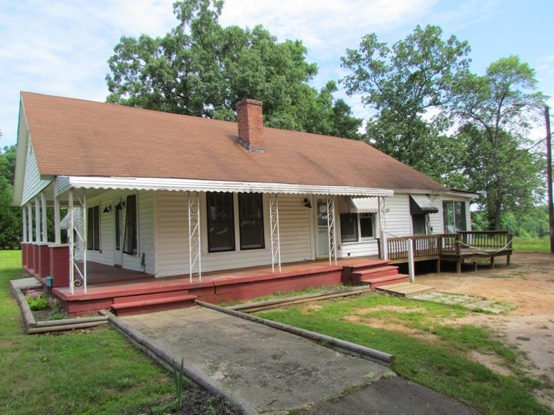 393 Woods Farm Road Chesnee, SC 29323 - Photo 11 of 13