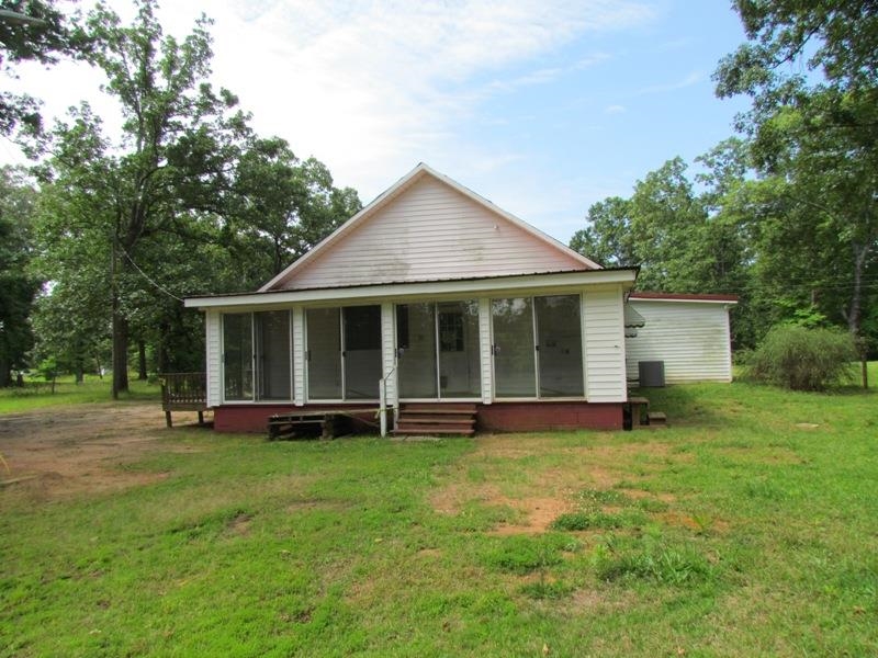 393 Woods Farm Road Chesnee, SC 29323 - Photo 12 of 13