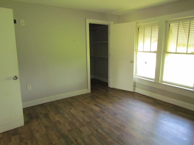 393 Woods Farm Road Chesnee, SC 29323 - Photo 5 of 13