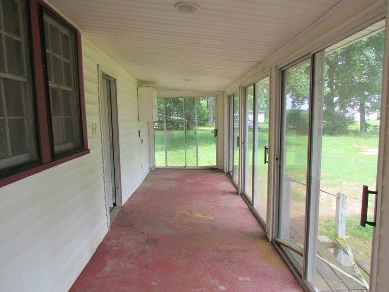 393 Woods Farm Road Chesnee, SC 29323 - Photo 9 of 13