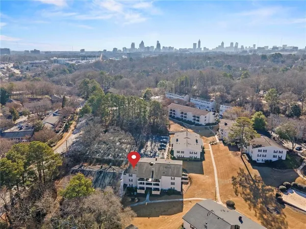 $175,000 | 1150 Collier Road Northwest, Unit F8, Atlanta, GA 30318