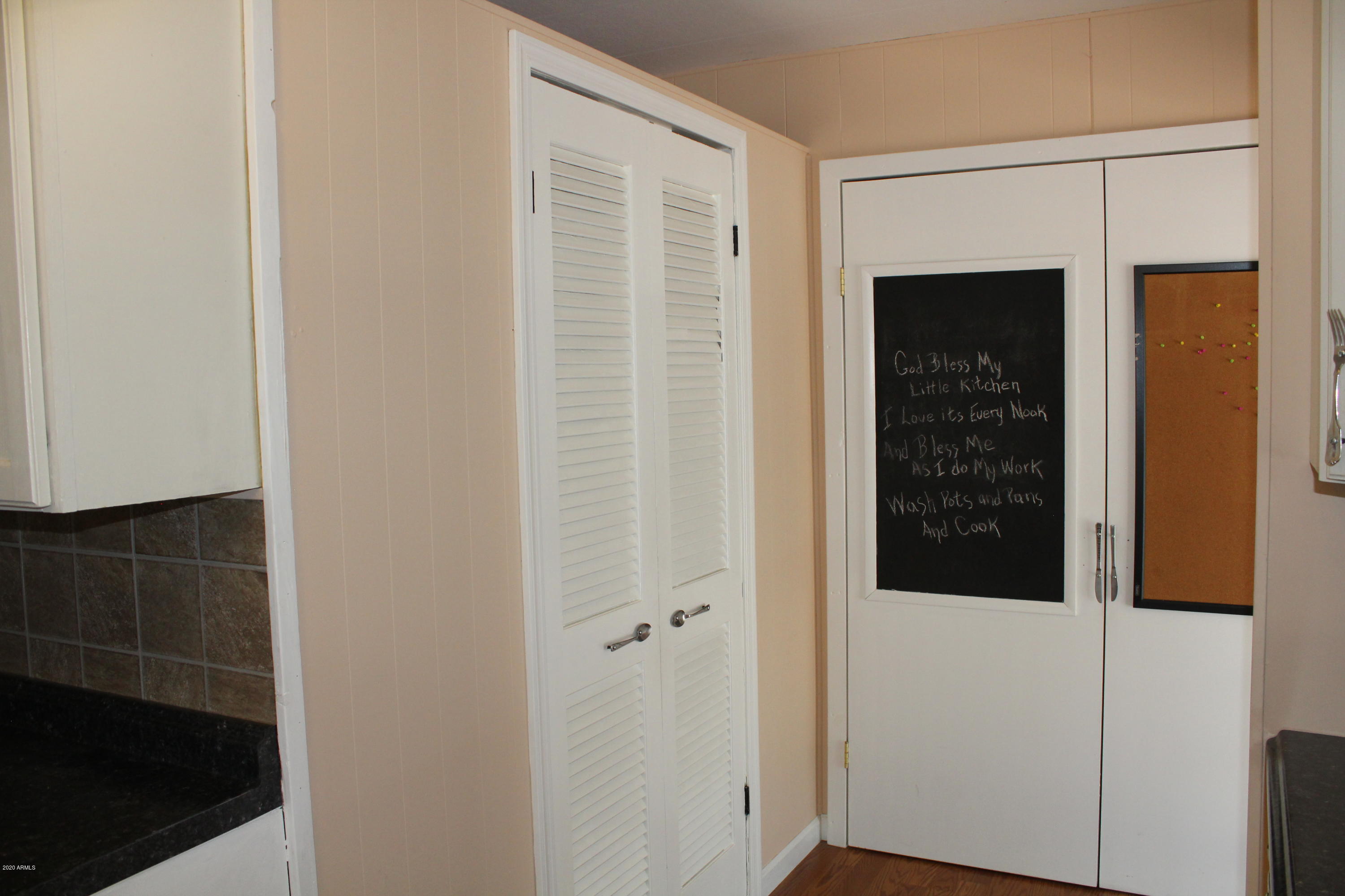 301 South Signal Butte Road, Unit 626 Apache Junction, AZ 85120 - Photo 6 of 28 a view of cupboard