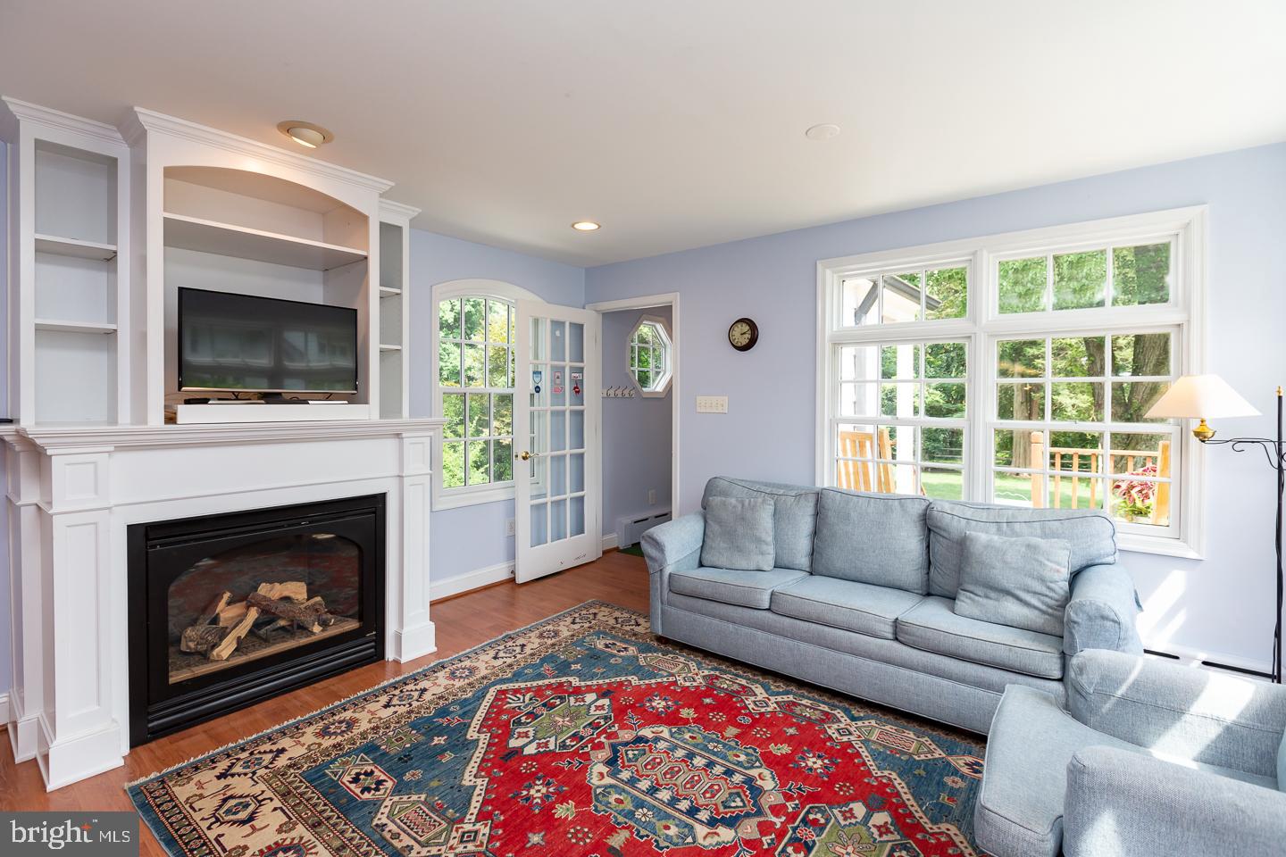 705 Clarendon Road Narberth, PA 19072 - Photo 13 of 34 Kitchen family rm w/ gas fireplace