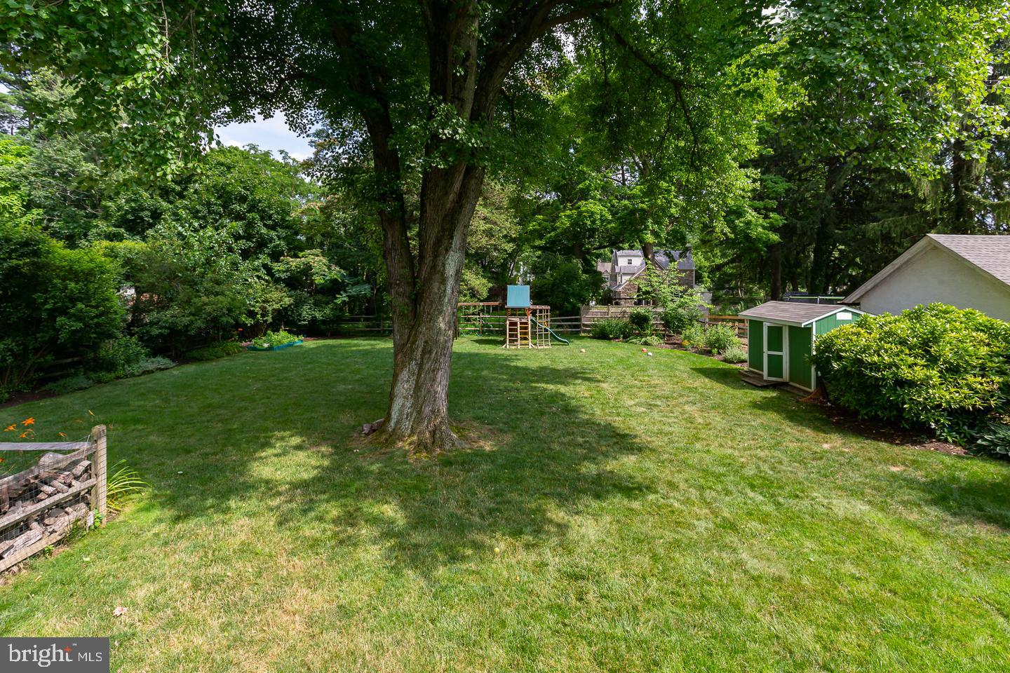 705 Clarendon Road Narberth, PA 19072 - Photo 16 of 34 back yard
