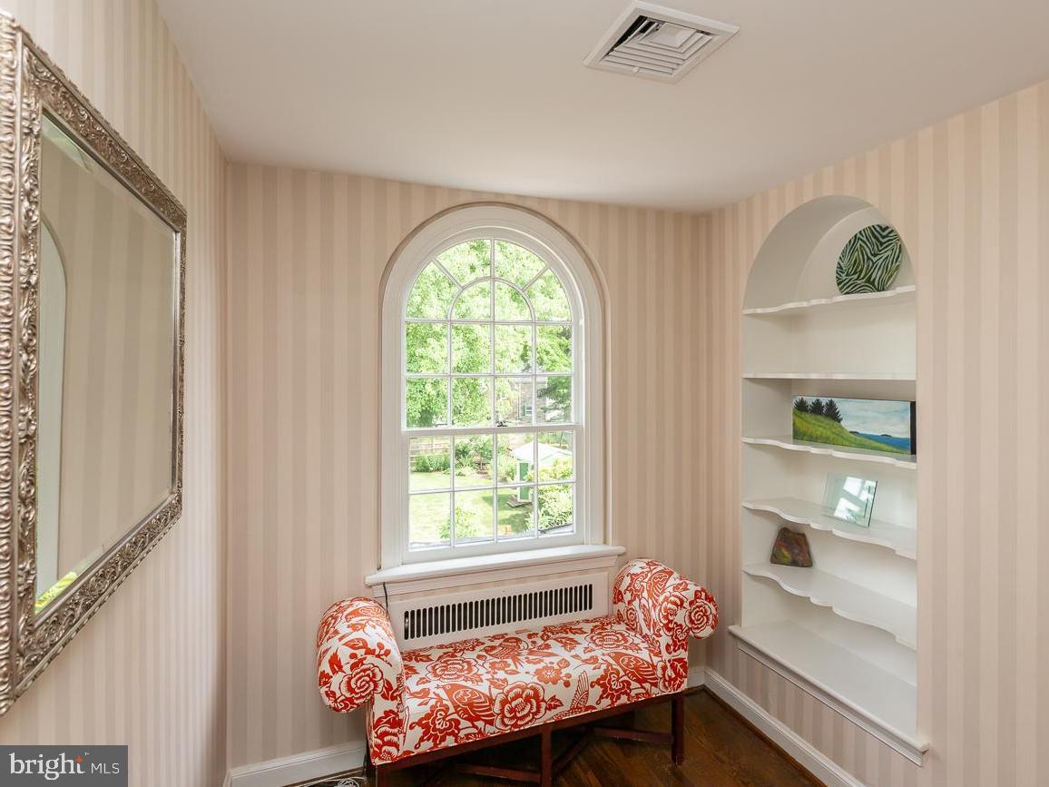 705 Clarendon Road Narberth, PA 19072 - Photo 20 of 34 Center hall landing to 2nd fl