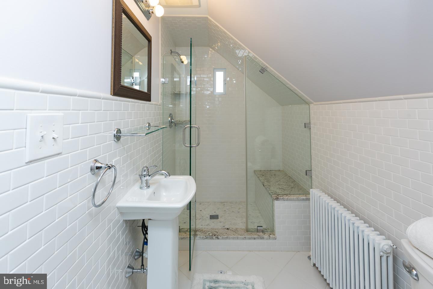 705 Clarendon Road Narberth, PA 19072 - Photo 30 of 34 3rd fl full bath