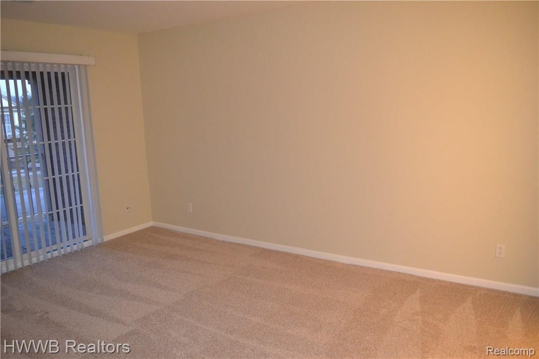 5304 Brookemonte Circle Rochester, MI 48306 - Photo 14 of 26 Master Bedroom