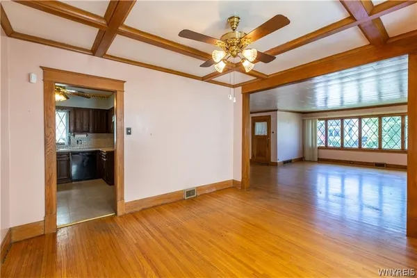 $1,700 | 237 North Park Avenue, Buffalo, NY 14216