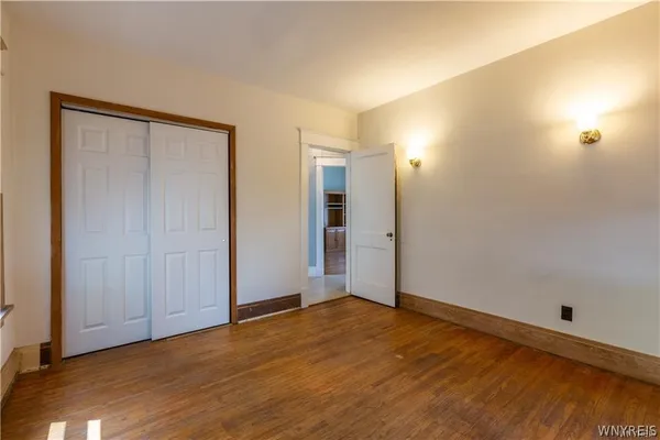 $1,700 | 237 North Park Avenue, Buffalo, NY 14216