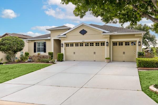 30201 Hackney Loop Mount Dora, FL 32757 - Photo 2 of 50