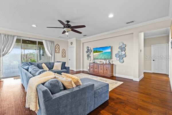 30201 Hackney Loop Mount Dora, FL 32757 - Photo 10 of 50