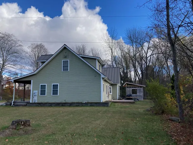 $325,000 | 286 Giddings Street, Springfield, VT 05150