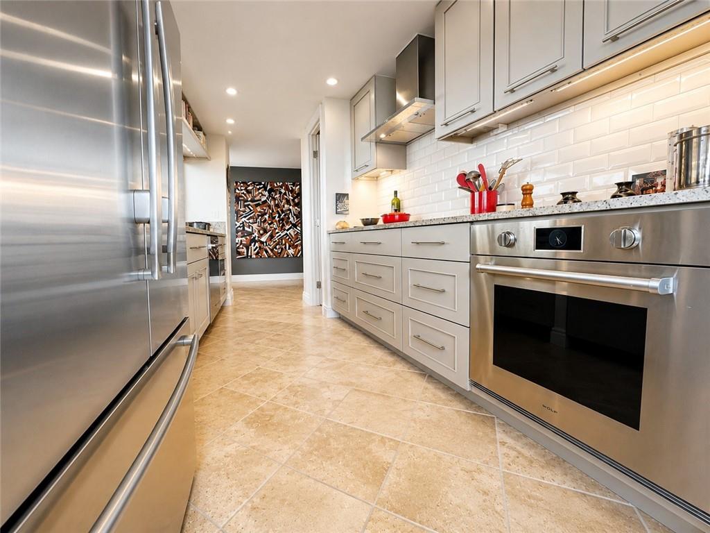 1 Trimont Lane, Unit 490E Pittsburgh, PA 15211 - Photo 13 of 31 All new custom cabinetry and appliances