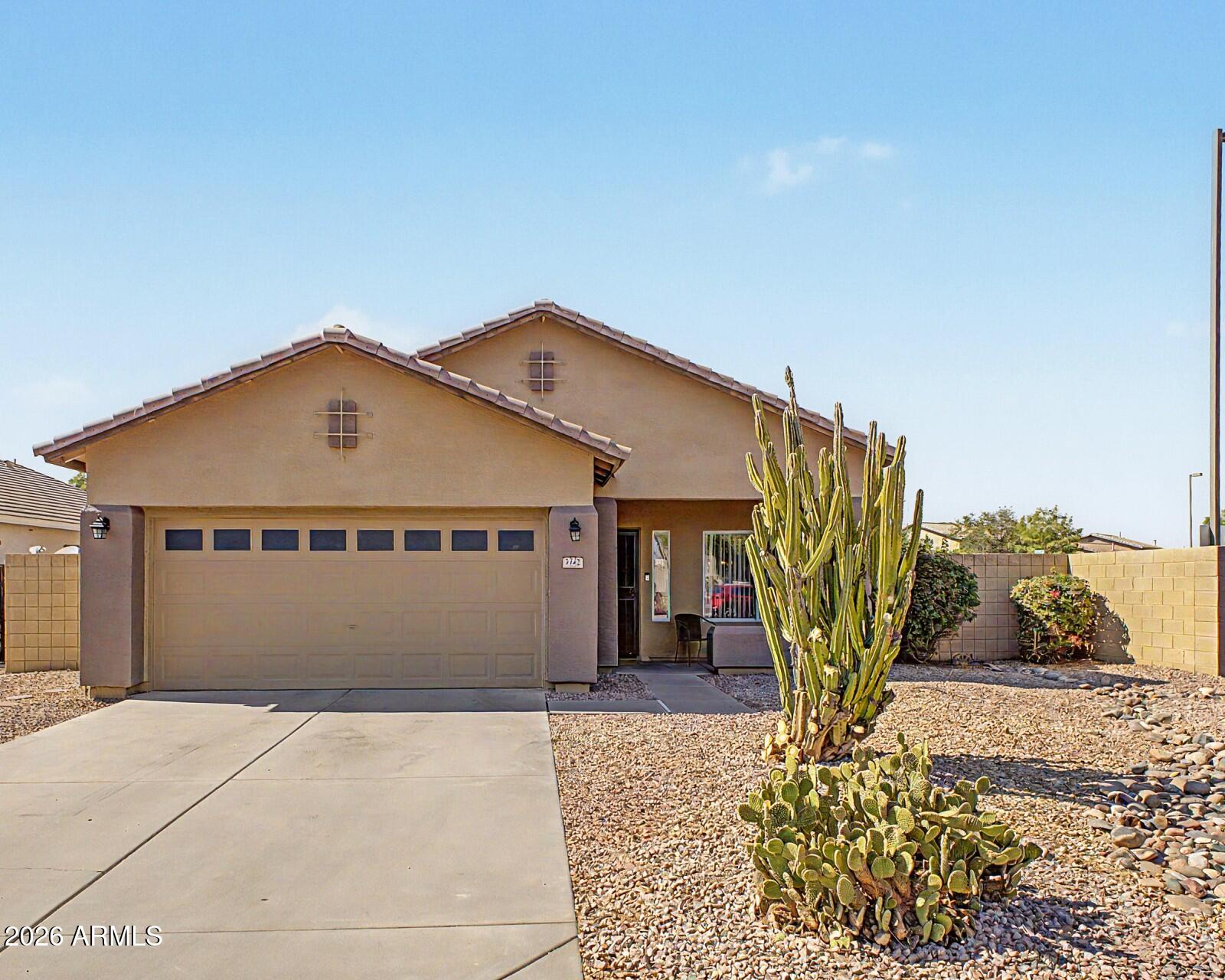 3742 East Sandy Way Gilbert, AZ 85297 - Photo 2 of 45