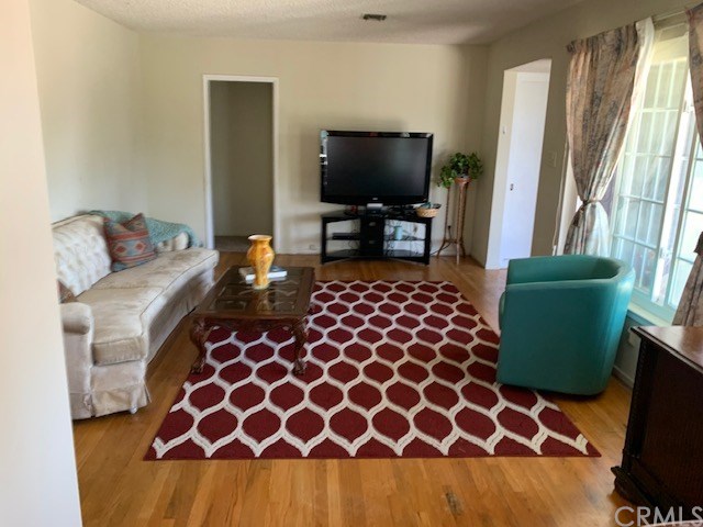 15395 Saranac Drive Whittier, CA 90604 - Photo 5 of 19