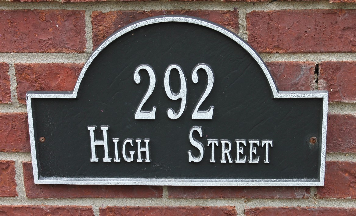 292 High Street Morrison, TN 37357 - Photo 4 of 39 a blue sign that is on the side of a building