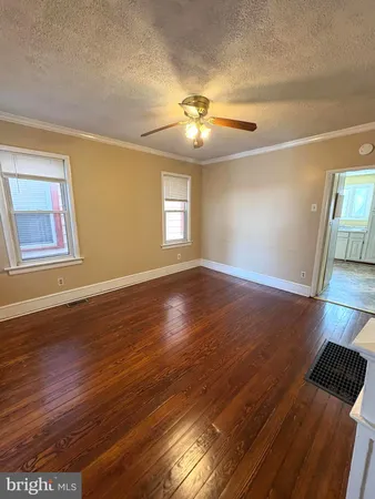 $26,400 | 303 Harrison Street, Riverton, NJ 08077