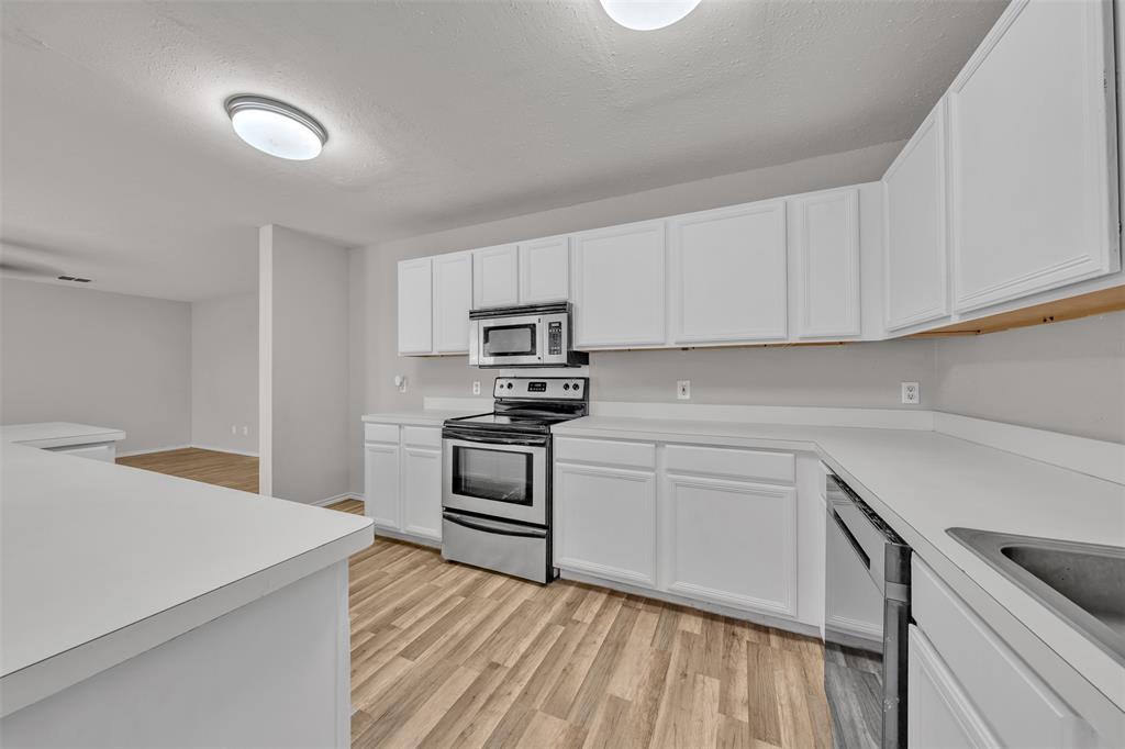 4254 Birch Creek Road Fort Worth, TX 76244 - Photo 13 of 39
