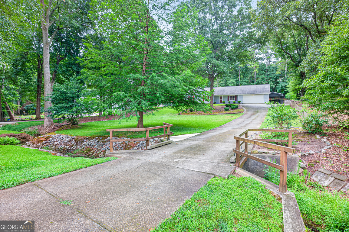 129 Springbrook Drive Auburn, GA 30011 - Photo 6 of 43