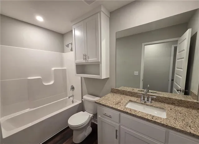 $219,900 | 32 East 7th Street, Adrian, MO 64720