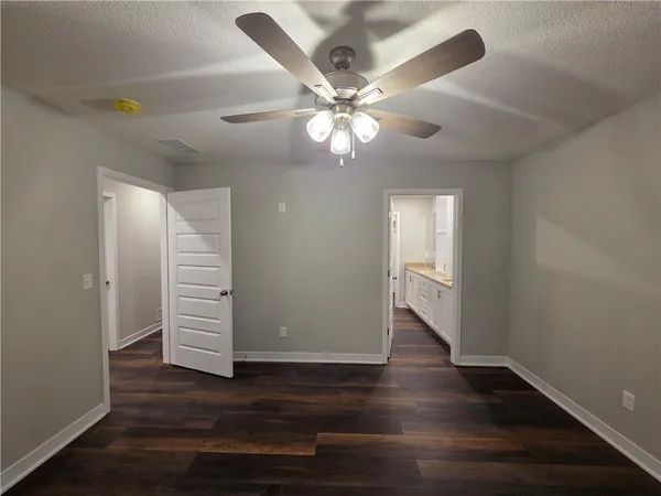 $219,900 | 32 East 7th Street, Adrian, MO 64720