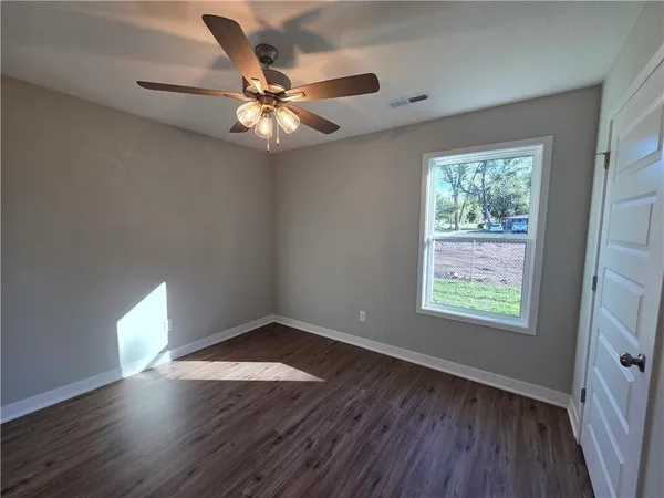 $219,900 | 32 East 7th Street, Adrian, MO 64720