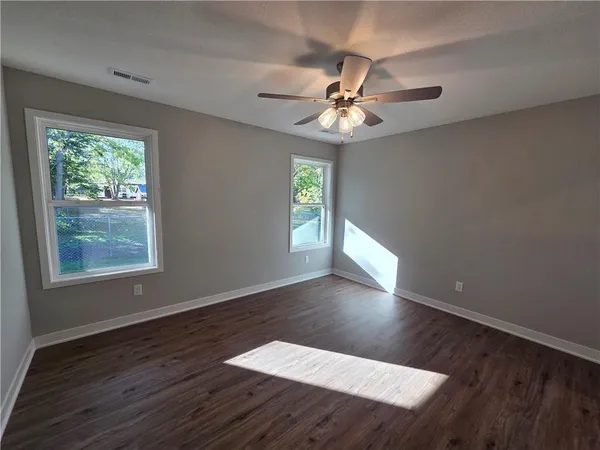 $219,900 | 32 East 7th Street, Adrian, MO 64720