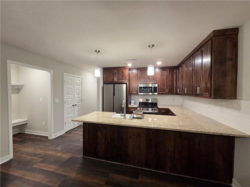 32 East 7th Street Adrian, MO 64720 - Photo 7 of 42