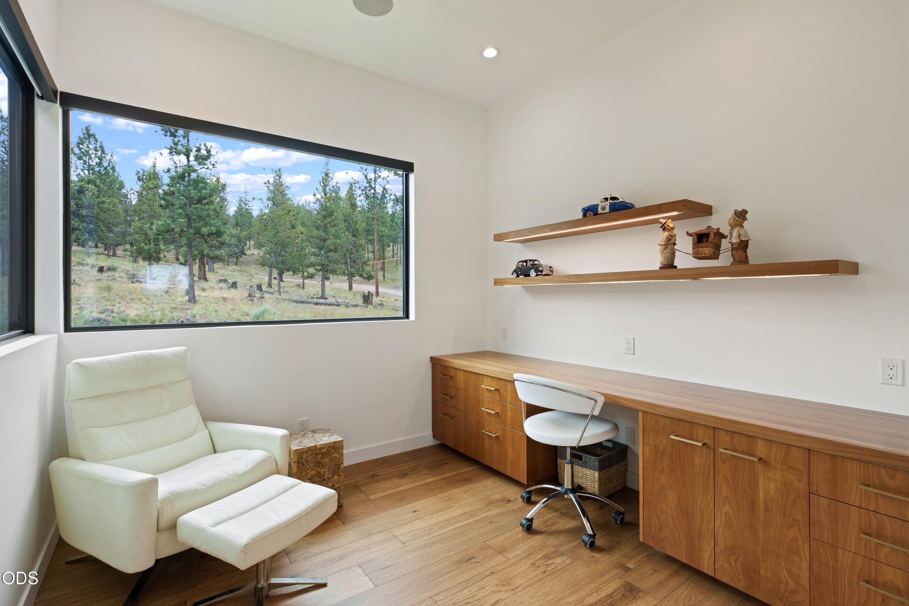 1703 Northwest Wild Rye Circle Bend, OR 97703 - Photo 42 of 64