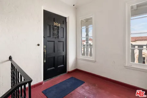 $995,000 | 346 1/2 North Gardner Street, Los Angeles, CA 90036