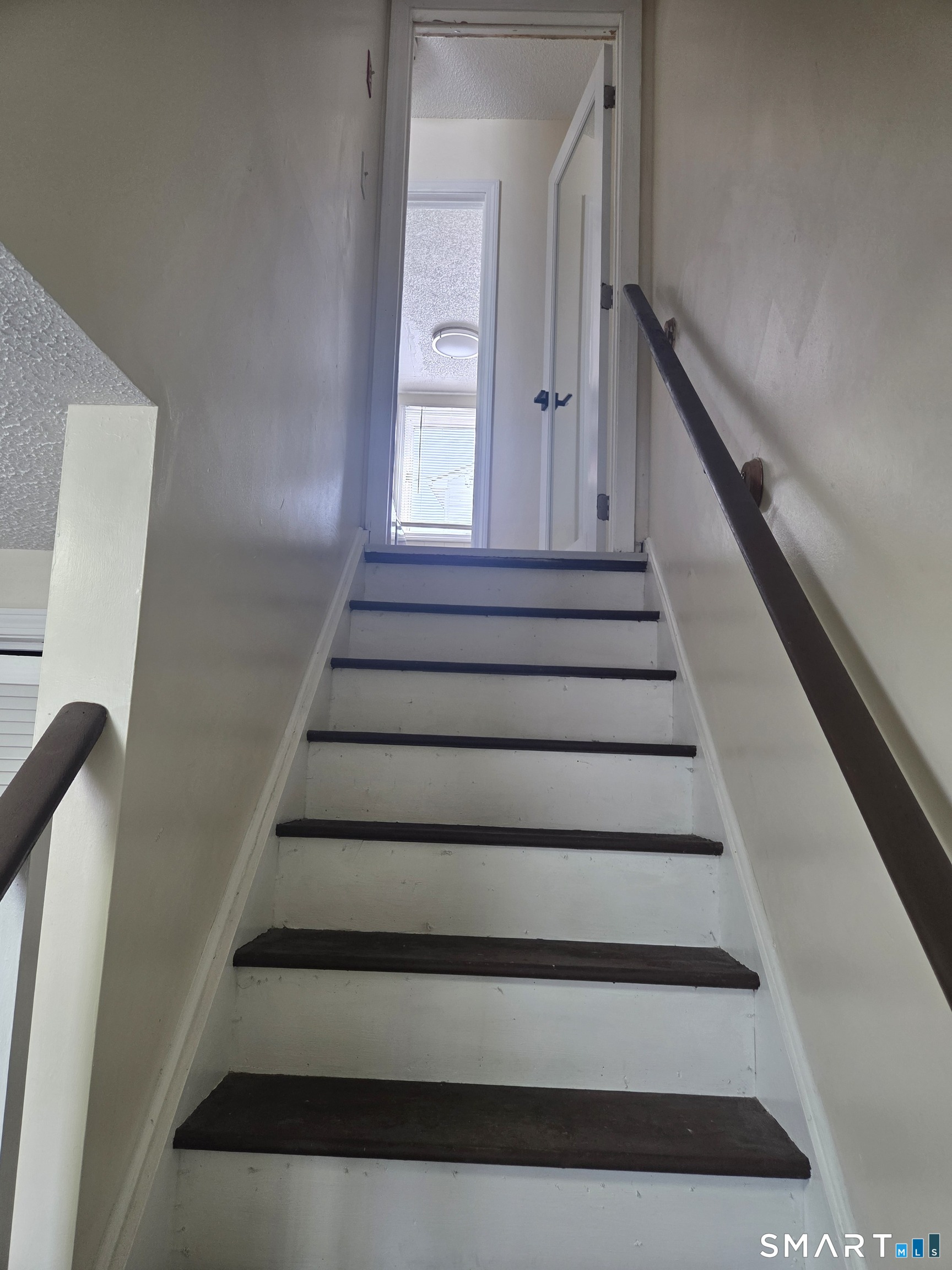 1101 Highland Avenue Waterbury, CT 06708 - Photo 11 of 21