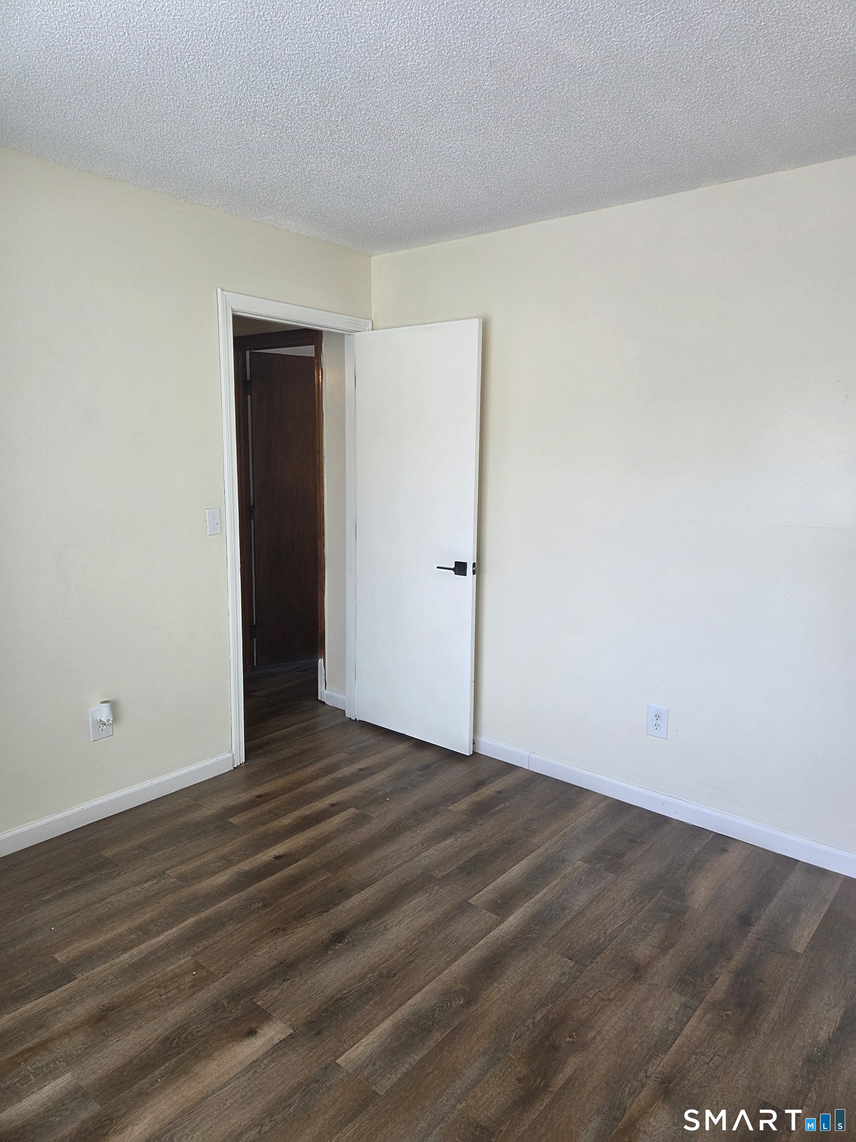 1101 Highland Avenue Waterbury, CT 06708 - Photo 13 of 21