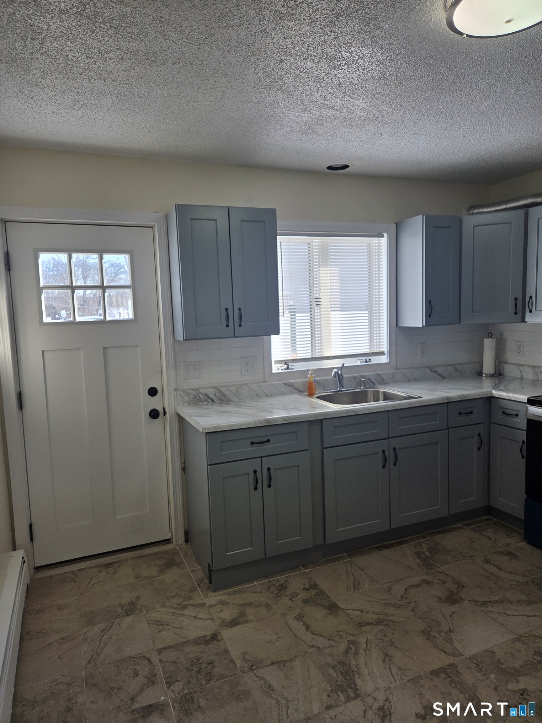 1101 Highland Avenue Waterbury, CT 06708 - Photo 4 of 21