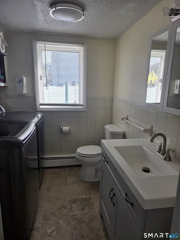 $2,000 | 1101 Highland Avenue, Waterbury, CT 06708