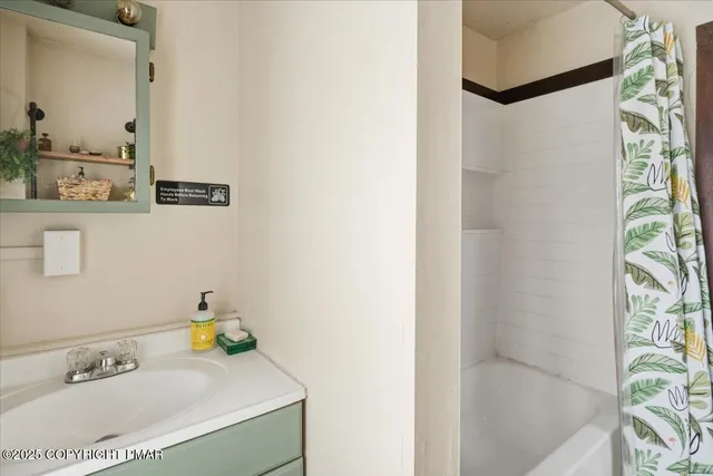 $195,000 | 79 Lenox Avenue, East Stroudsburg, PA 18301