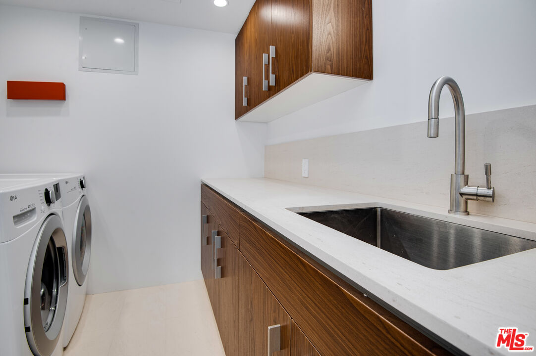 902 Berkeley Street Santa Monica, CA 90403 - Photo 27 of 37