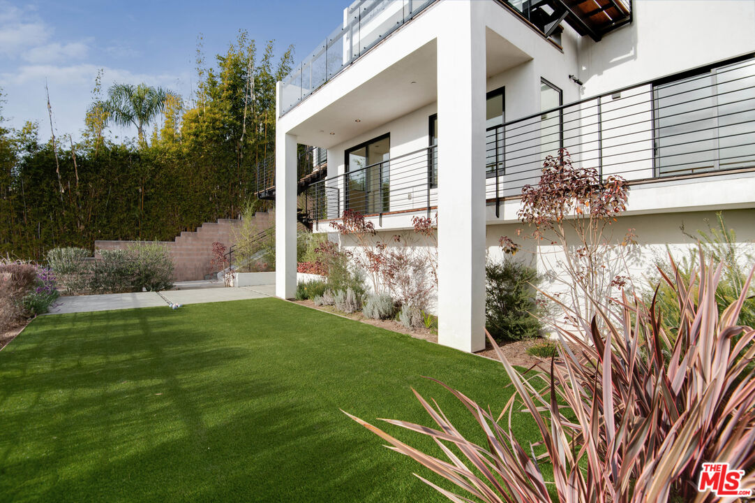 902 Berkeley Street Santa Monica, CA 90403 - Photo 34 of 37