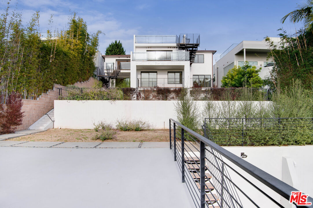 902 Berkeley Street Santa Monica, CA 90403 - Photo 36 of 37