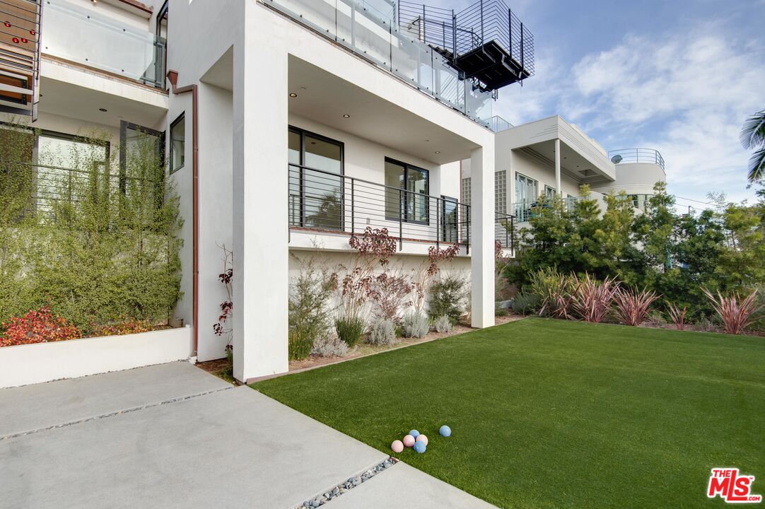 902 Berkeley Street Santa Monica, CA 90403 - Photo 37 of 37